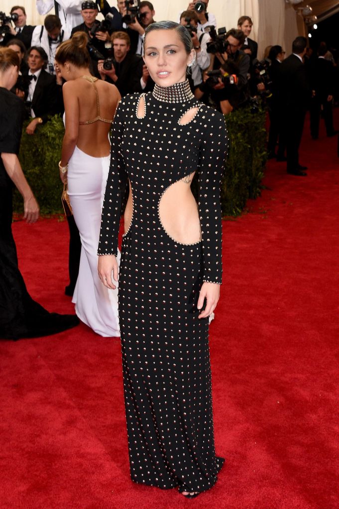 Celebrities arrive at the 2015 Met Gala