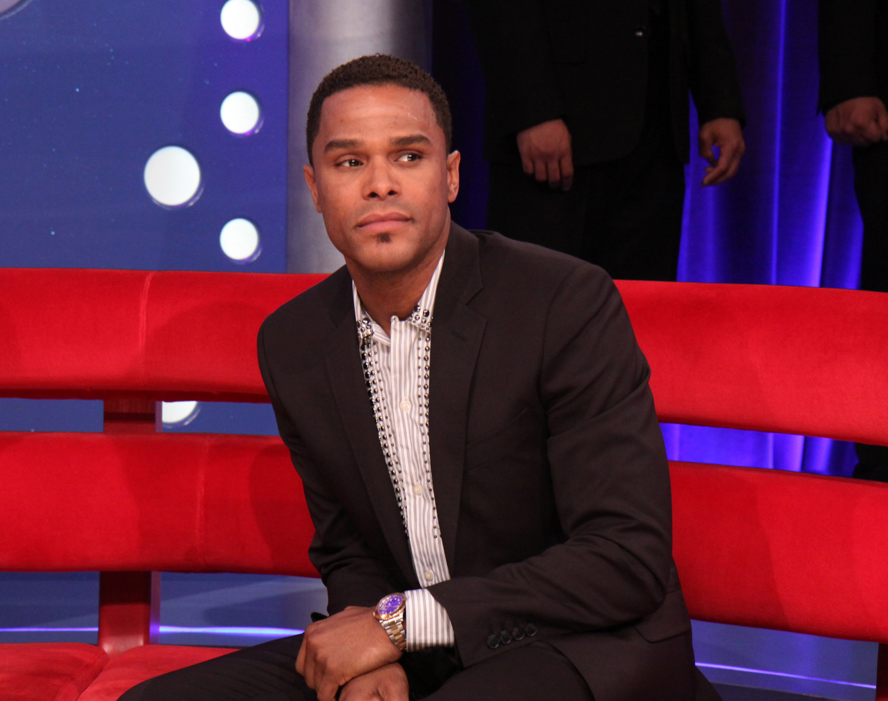 Maxwell Visits BET's '106 & Park' - July 7, 2009