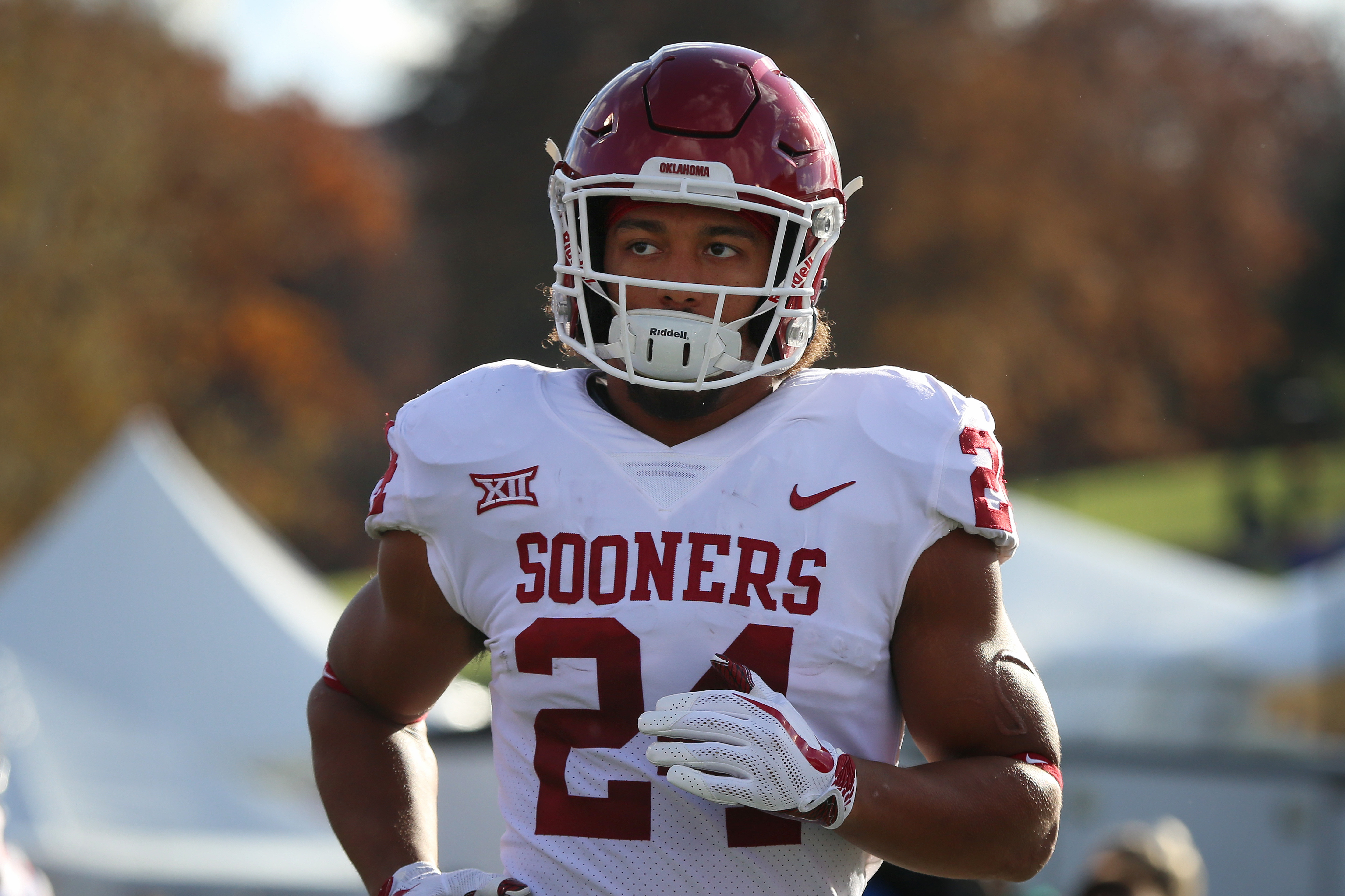 COLLEGE FOOTBALL: NOV 18 Oklahoma at Kansas